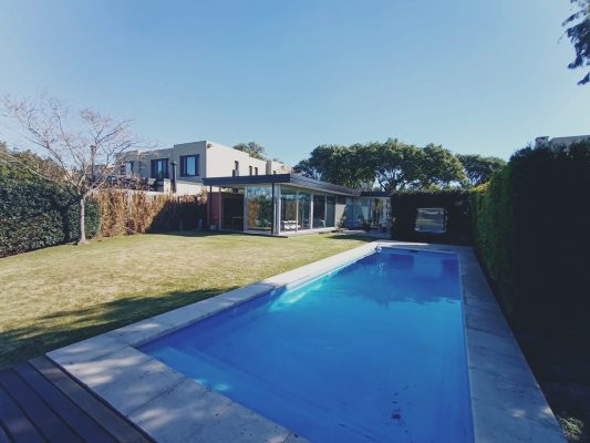 House for Rent: Sta Bárbara House by the Lagoon