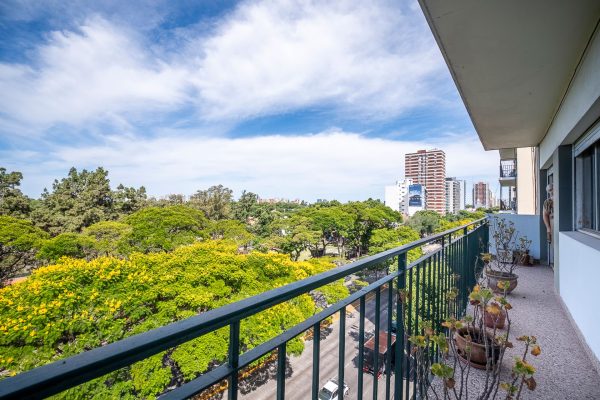 Sale Apartment 4 Rooms with Balcony Open View