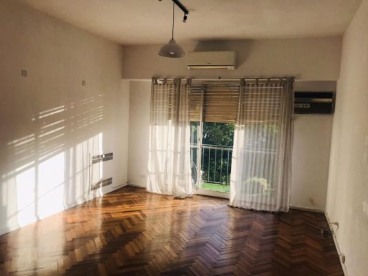 Depto. 2 ambientes balcón luminosoOlivos Av. Maipu