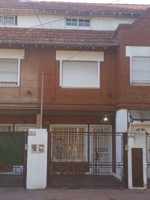 Penthouse Triplex, 4 rooms, for sale in Olivos, with garage and patio