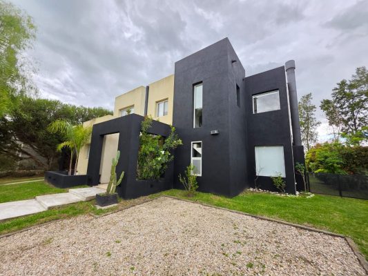 Short-Term Rental House 4 Rooms San Isidro Labrador