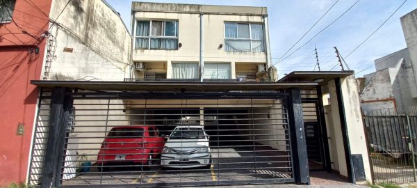 Duplex Apartment 3 rooms with garage.