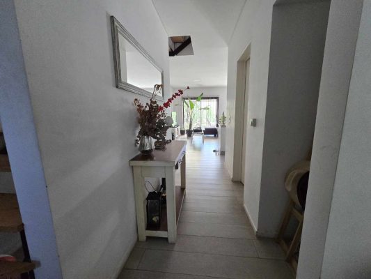 Hermoso Duplex De 4 Amb. Con Cochera Y Parque