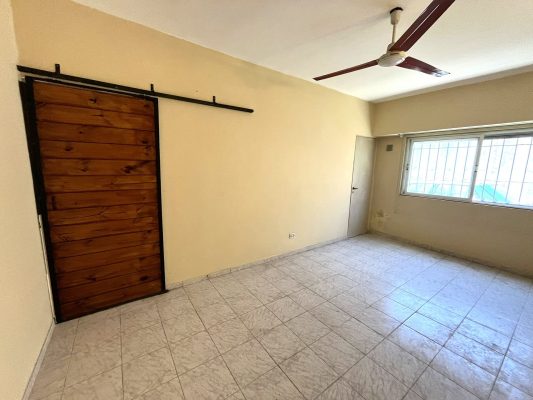 Sale of 2-room Property Carapachay
