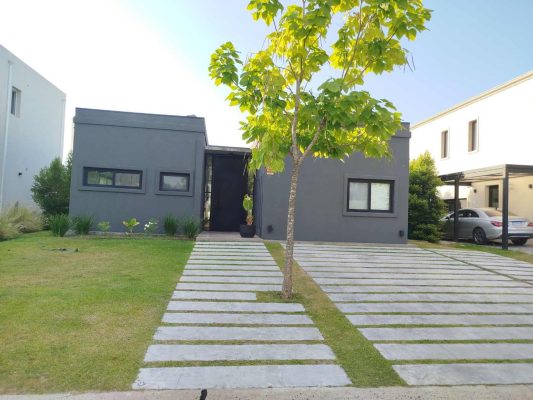 Casa En Venta 5 Amb. Barrio Carpinchos, Nordelta