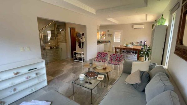 Venta Casa 4 Amb. Patio/Coch Ap Cred. -V. Adelina