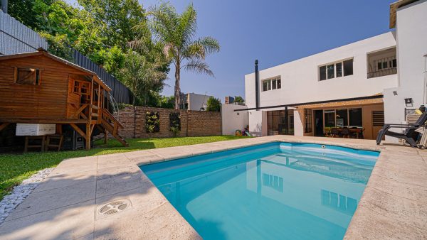 4-Room House for Sale Fully Renovated