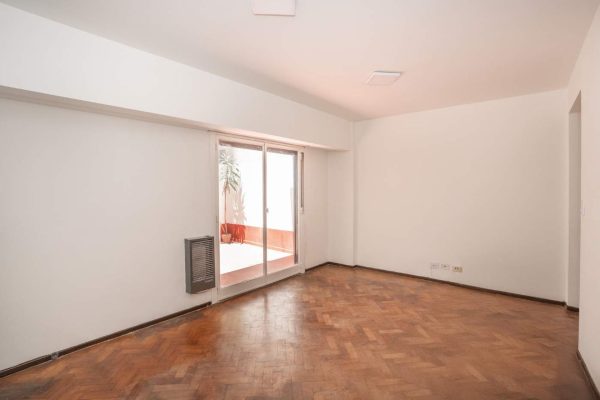 3-Room Sale in Olivos with 2 Terraces