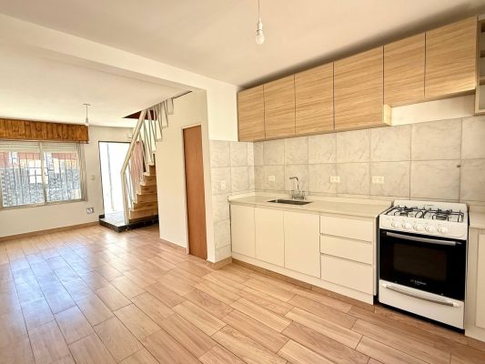 Ph for sale 3 rooms in Carapachay with garage