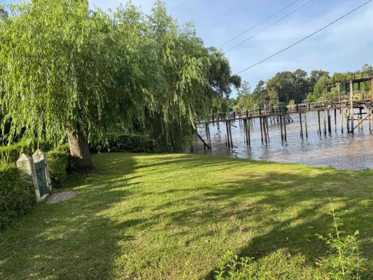 Casa en venta sobre el Rio Sarmiento Delta