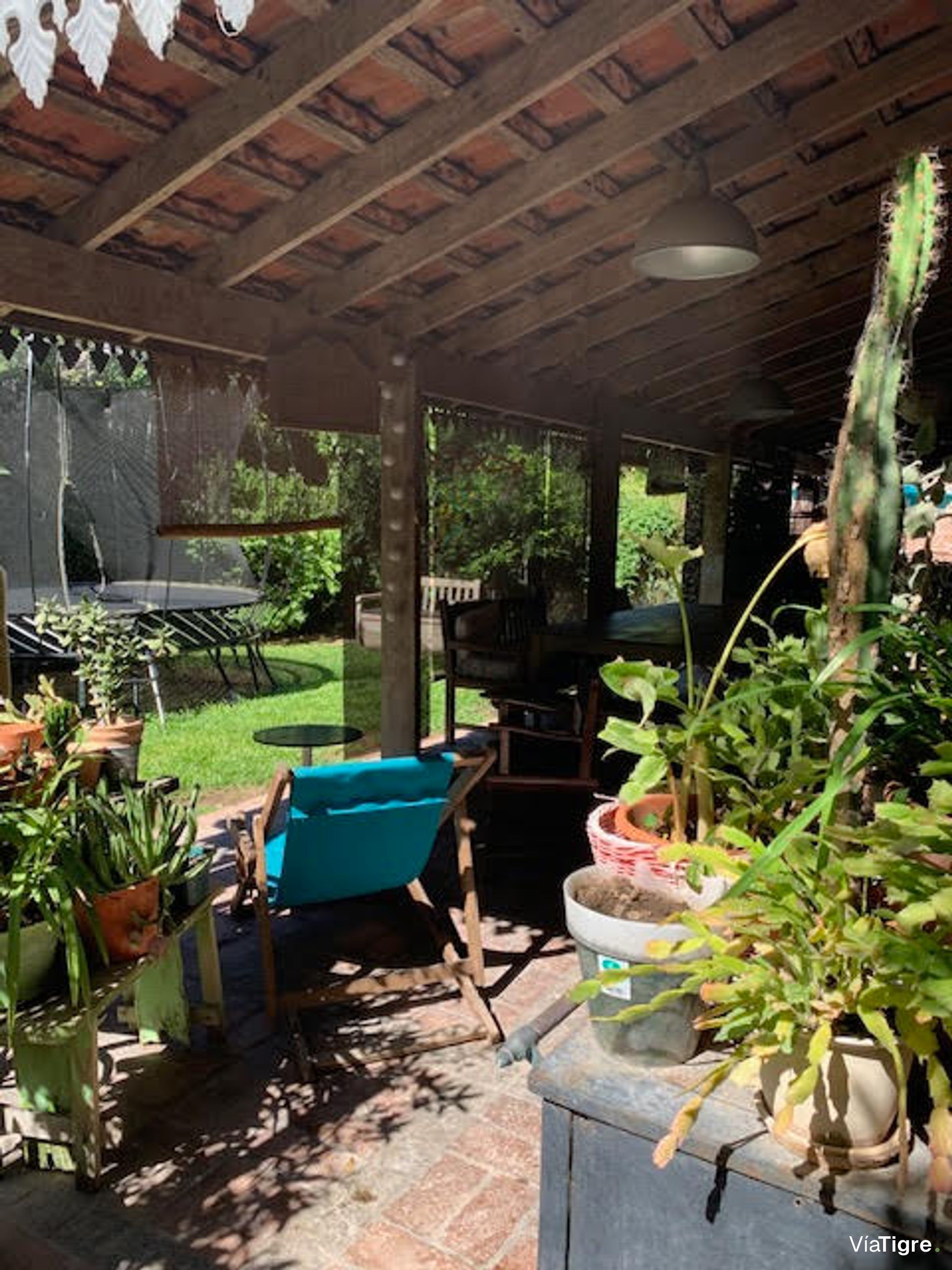 Terreno en venta en Olivos con pileta