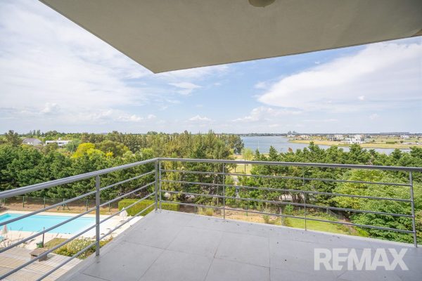 VENTA DPTO 2 AMB Terraz/Parrill Al Lago coch/baul