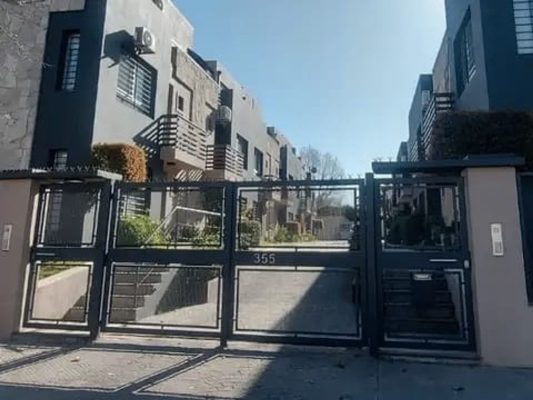 Alquiler Casa Triplex Tigre Con Cochera