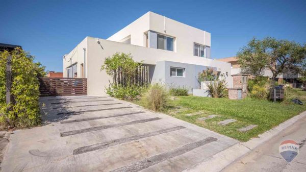 VENTA CASA 4 AMB Casas de Santa Maria, Tigre