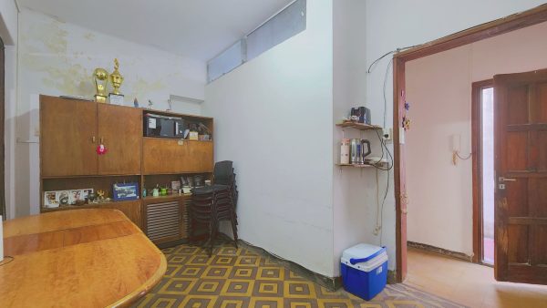 Penthouse 3?bedroom Patio Florida Needs Renovation
