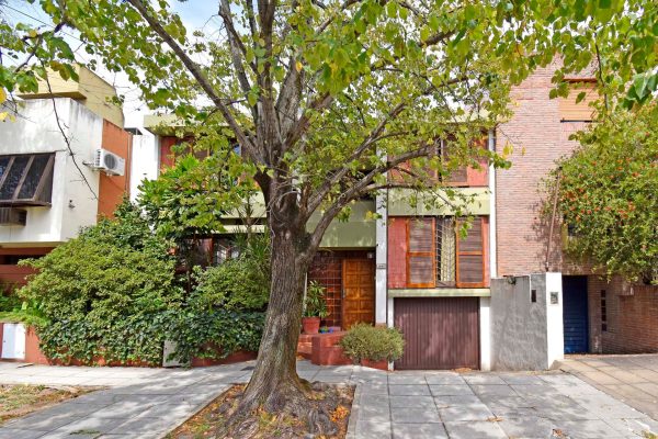 House for sale 3?bedroom with pool grill and garage