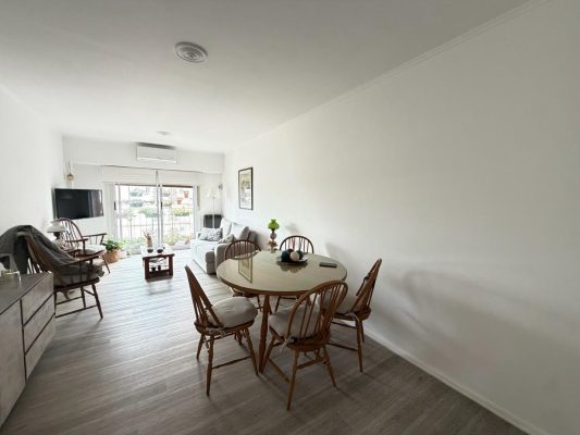 Sale Apartment 3-Bedroom with Balcony Villa Martelli