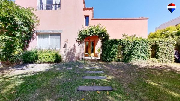 Venta Casa 6 ambientes San Francisco Villanueva