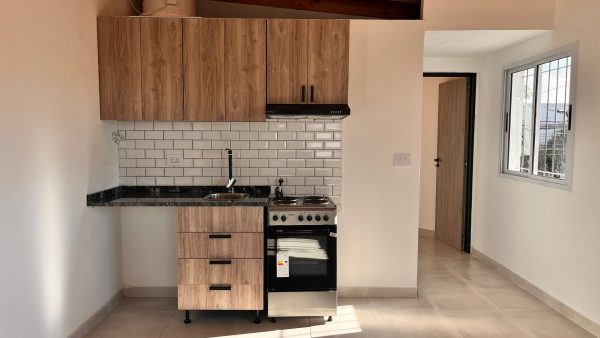Apartment / Penthouse FOR RENT. 1?bedroom FOR RENOVATION! WITHOUT EXPENSES