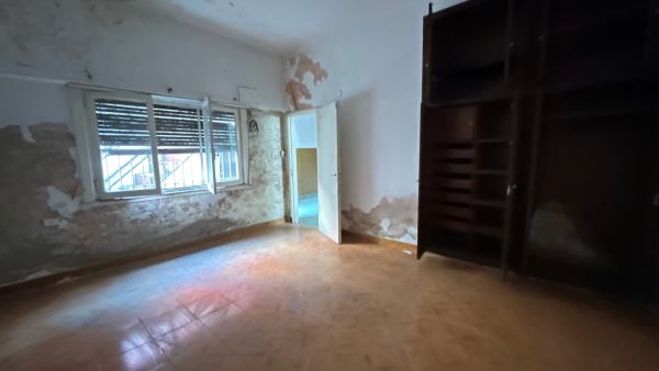 PH Studio for Sale in Florida Oeste to Renovate