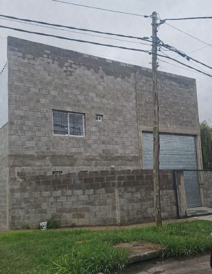 Galpón en alquiler - Ricardo Rojas zona industrial