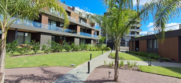 Depto 2 Amb Alquiler En Milennia Nordelta C/Jardin