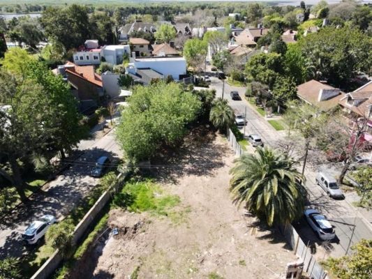 Lote único en excelente ubicación - Punta Chica