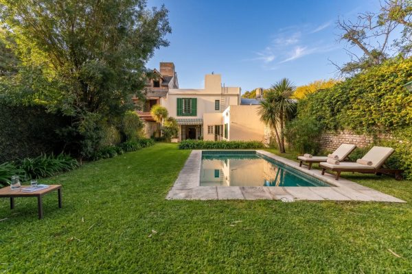For Sale House 3-Bedroom Garden Pool Olivos, La Lucila