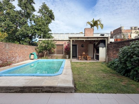 Casa 5 Ambientes Boulogne Pileta - Permuta