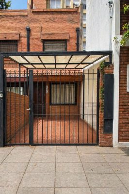 Excellent triplex Vicente Lopez