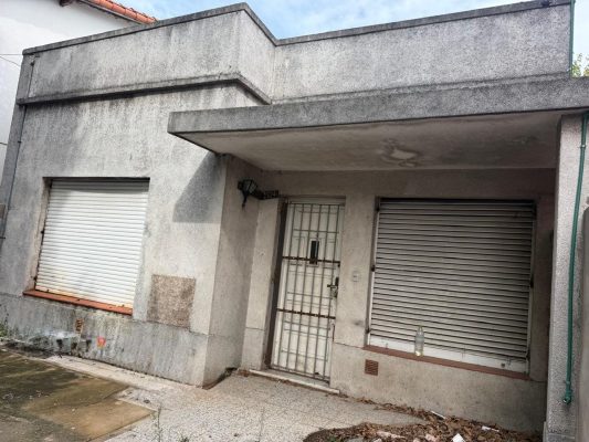 For Sale Opportunity House To Renovate In Munro