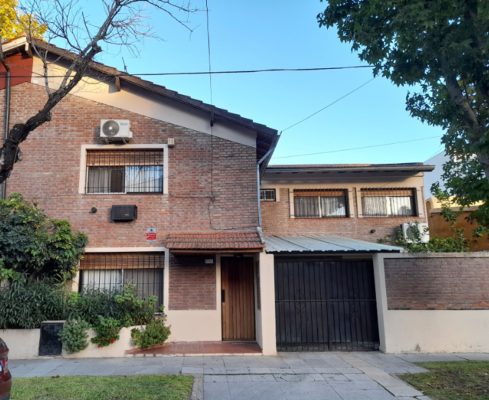 Casa dúplex en venta en San Isidro