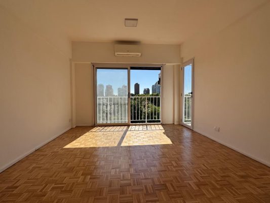 3 ambientes con balcón vista abierta - La Lucila.