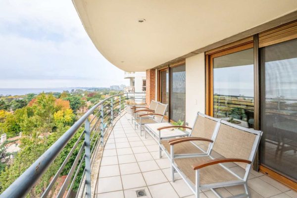 Apartment 3-bedroom, 4 parking spaces RIVER VIEW