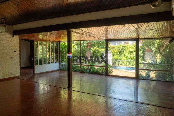 Venta Casa Chalet 4 Ambientes Pileta Boulogne