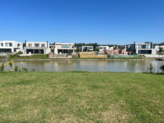 Venta Lote Carpinchos Nordelta Al Agua Oportunidad