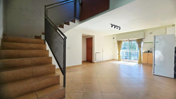Venta PH 3 amb con balcon y terraza propia Munro