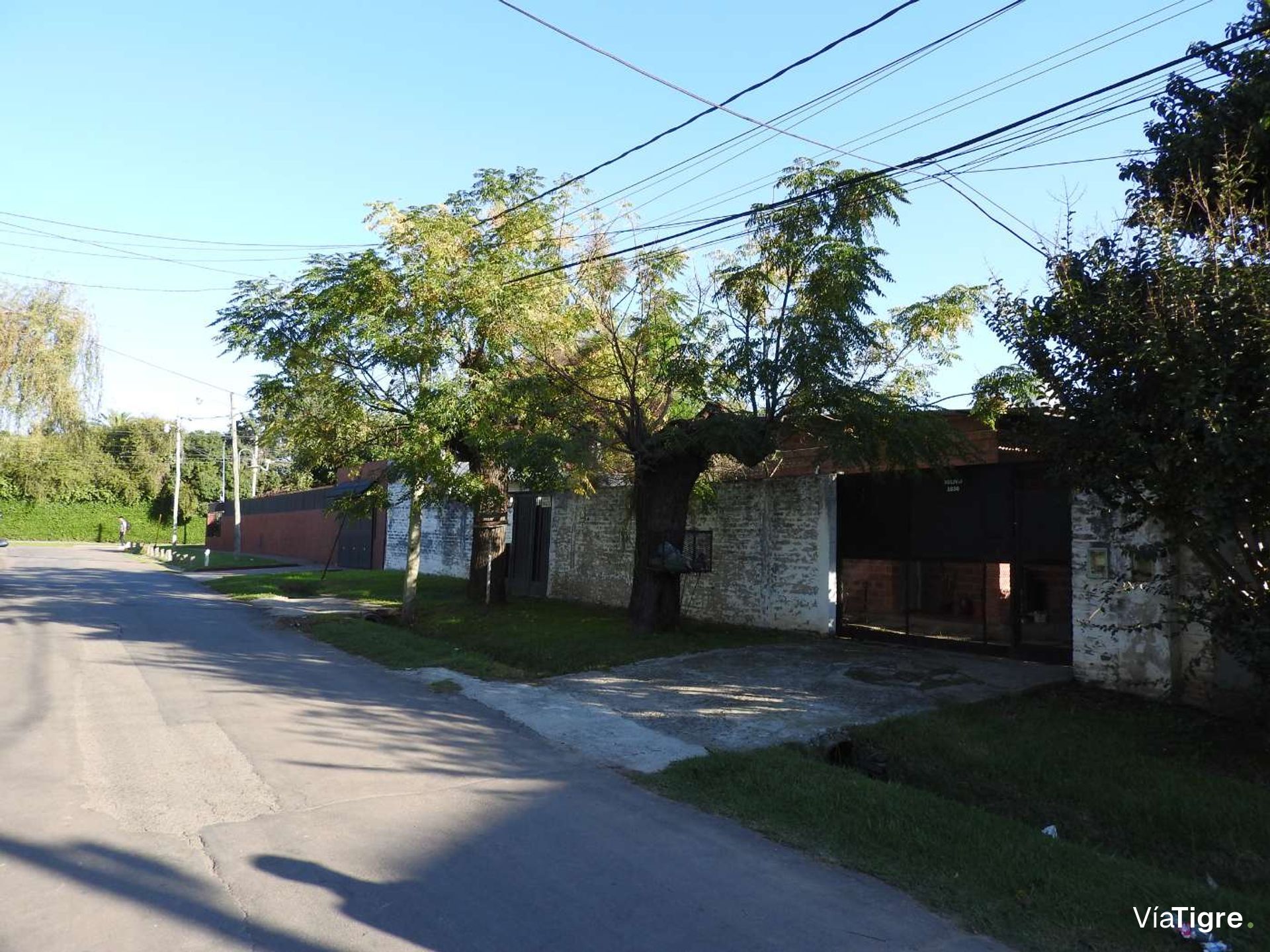 Venta 4 Casas Benavidez Multifamiliar Doble Lote