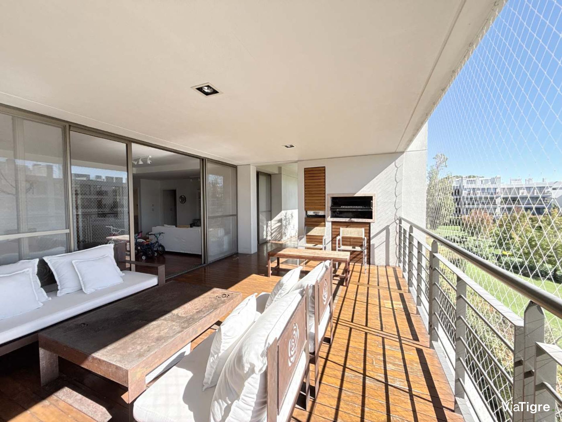For Sale Apartment 3-bedroom+Service Arboris Las Lomas