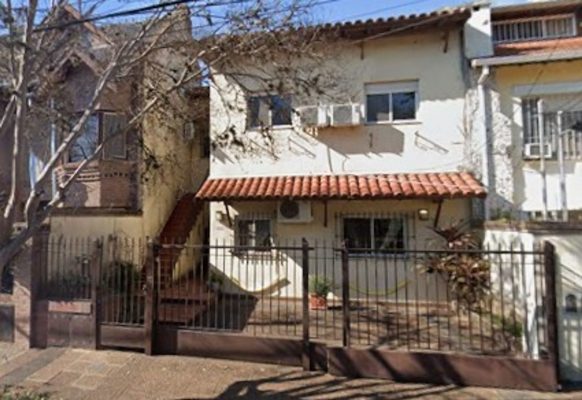 Casa con 2 PH frente al hipodromo