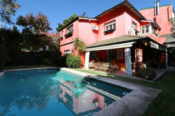 Casa En Venta San Isidro 4 Dorm, 2 Cochera, Pileta