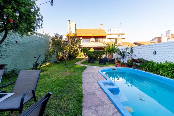 Sale House 4 Bedrooms Garden Pool Barbecue Area Parking Victoria