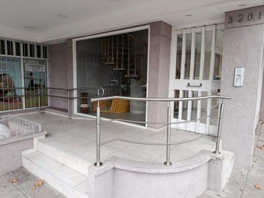 3-Bedroom Apartment For Sale Florida Front-facing With View