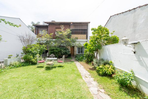 6-bedroom multifamily house for sale with garden-Olivos
