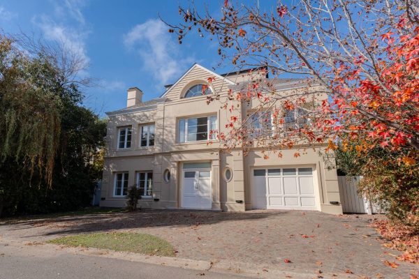House for Sale in Marina Canestrari, Victoria