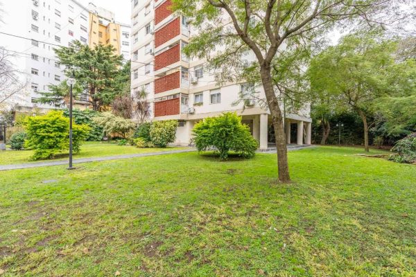 4-Room Apartment with Laundry Room, Florida