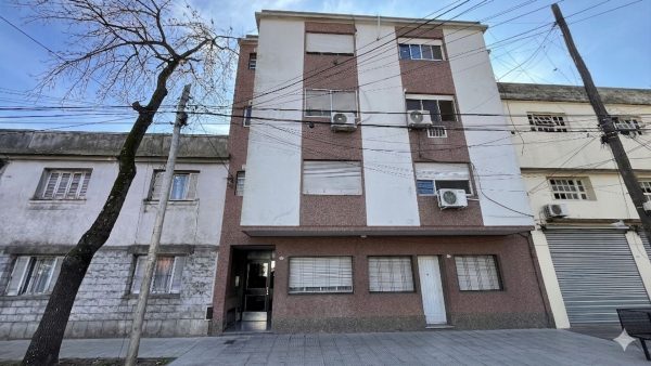 Apartment for Sale 2 Rooms Shared Rooftop Terrace