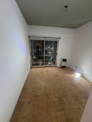 Alquiler Departamento 2 Ambientes C/Cochera Desc