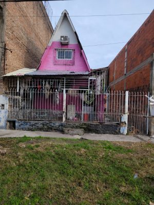 Multifamily House for Sale to Renovate in Tigre