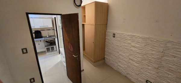 Sale Penthouse Two-and-a-Half Rooms Munro Opportunity